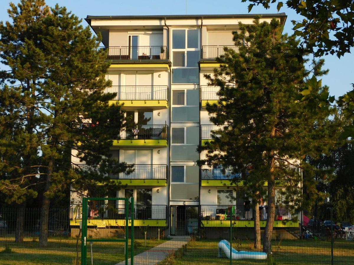 Apartamento Katamaran Siófok Exterior foto