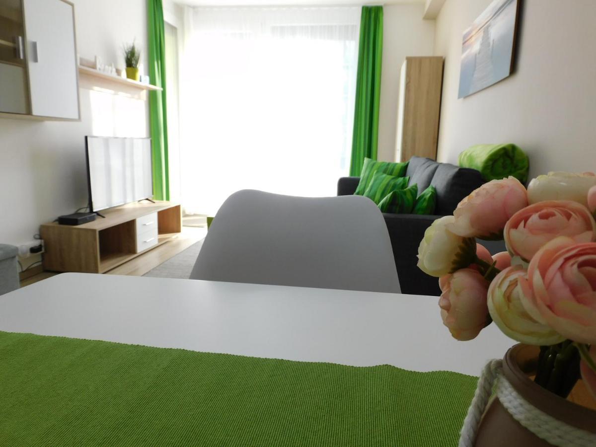 Apartamento Katamaran Siófok Exterior foto